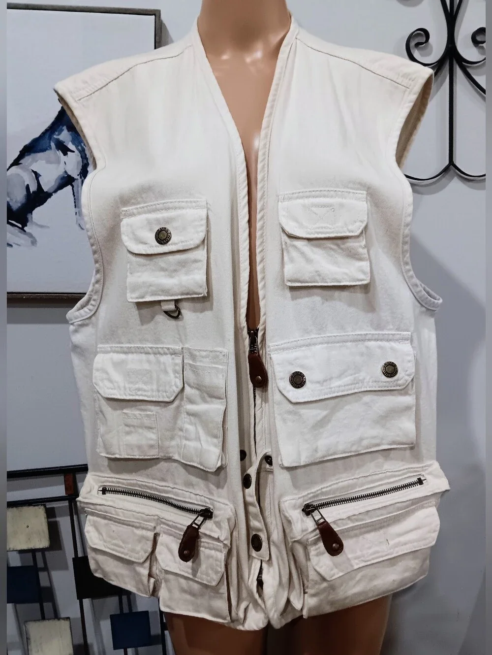 Men's Cream Multi-Pocket Sportwear Vest *Rare Find*